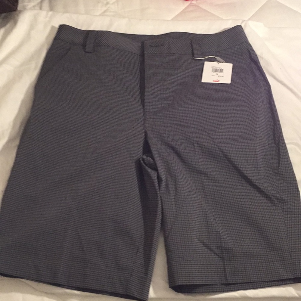 NWT Men's Puma plaid shorts - Size 32